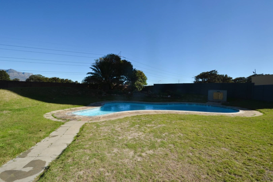 2 Bedroom Property for Sale in Townsend Estate Western Cape